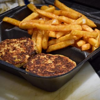 GRILLED SALMON CAKES